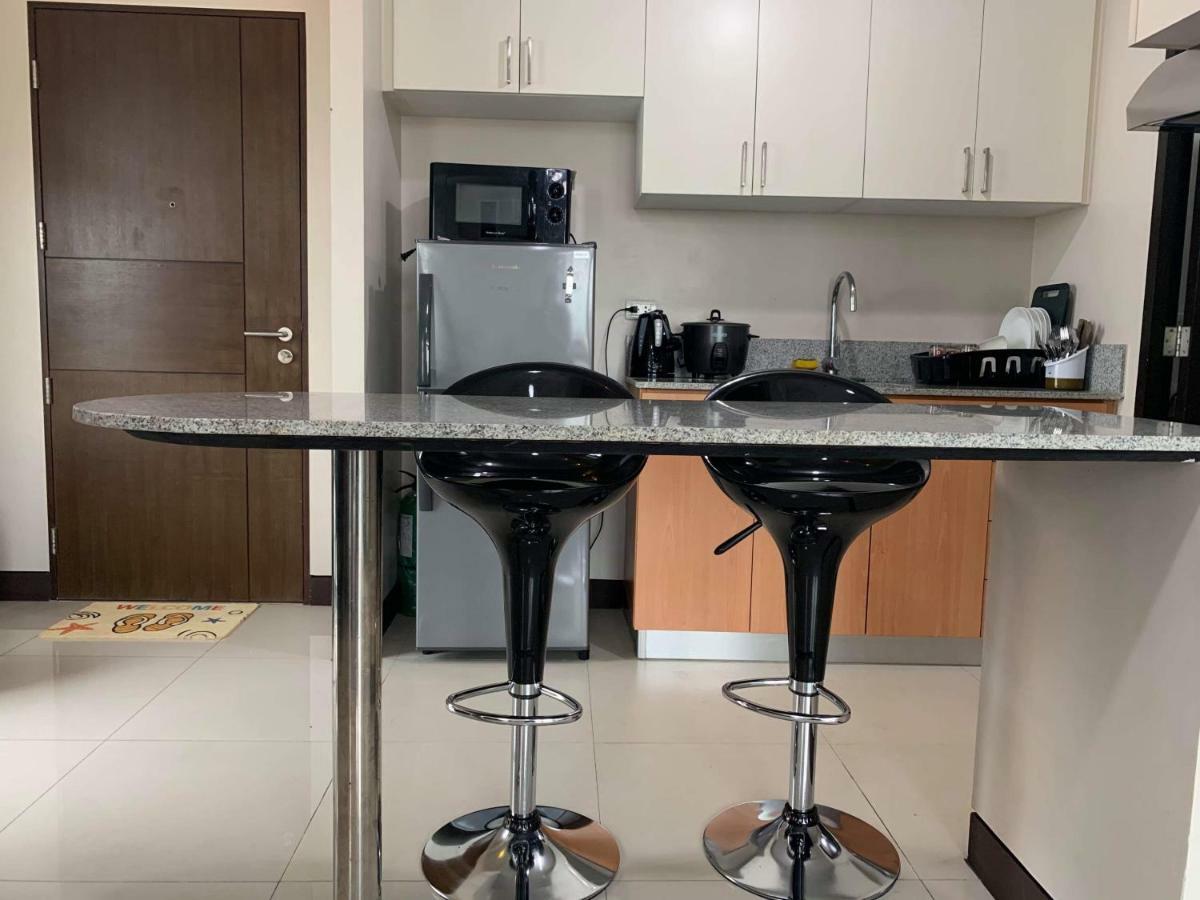 Cubao Manhattanheights Unit 11A Tower B, 2Br Manila Eksteriør bilde