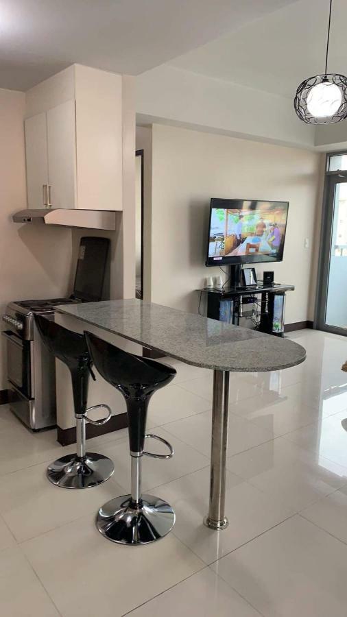 Cubao Manhattanheights Unit 11A Tower B, 2Br Manila Eksteriør bilde